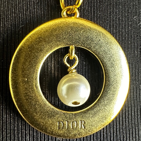 Christian Dior Gold Chain w Gold, Black Lacquer, and Pearl Circular Pendant - Picture 3 of 7